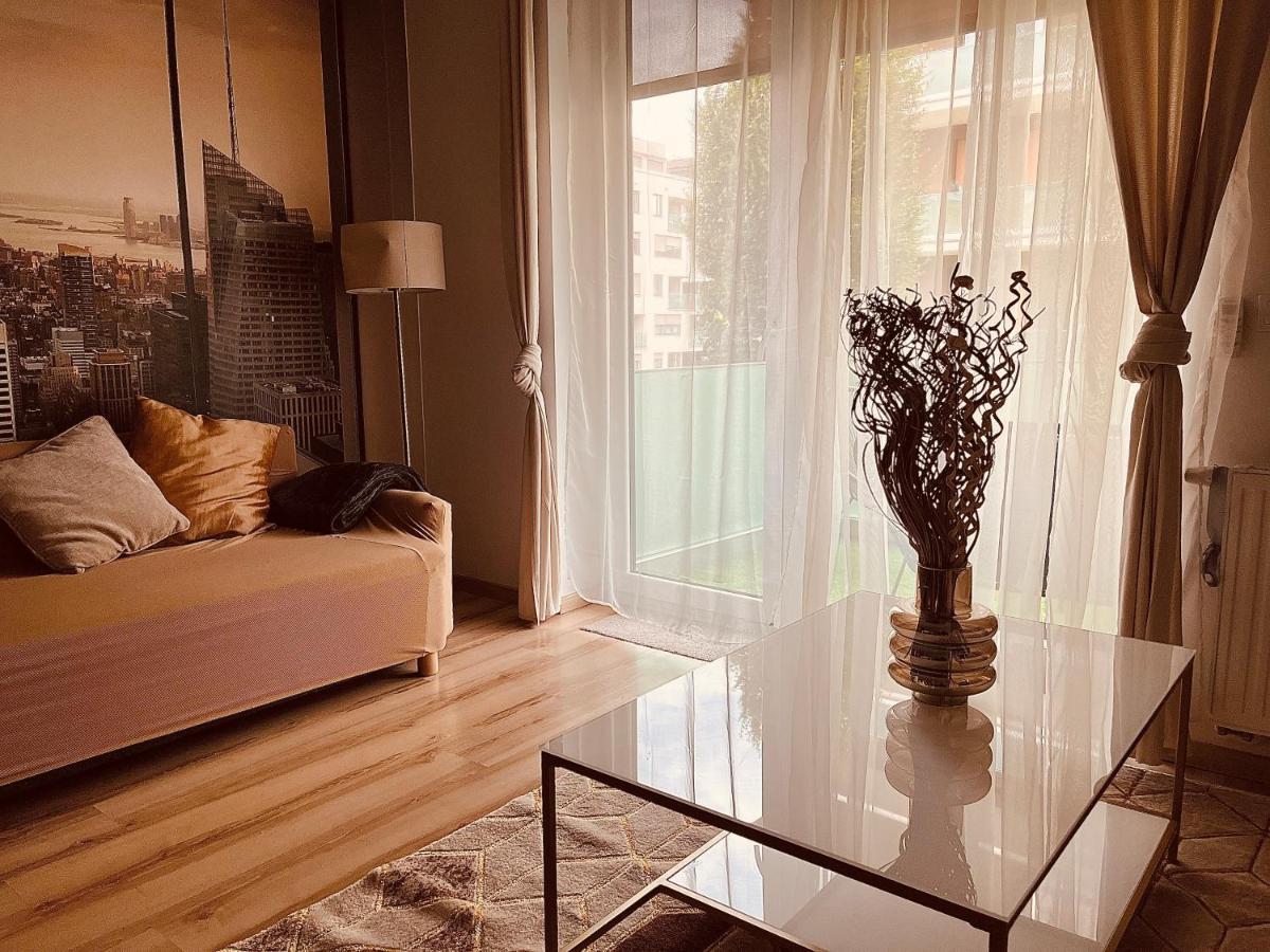 Apartman Corvin Promenade Crystal *